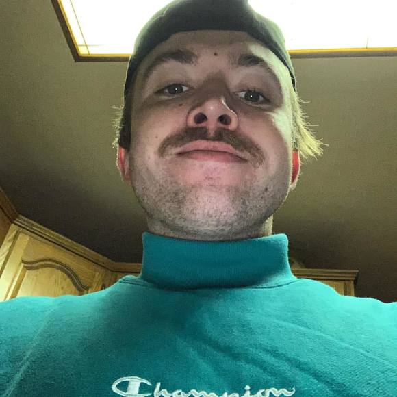 Meet your Posher, Brenden - Picture 3 of 4